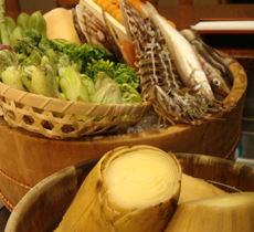 贅沢なお客様から絶えず刺激が頂ける岡崎の地で、京都ならではの豊かな食材を揚げて参ります。